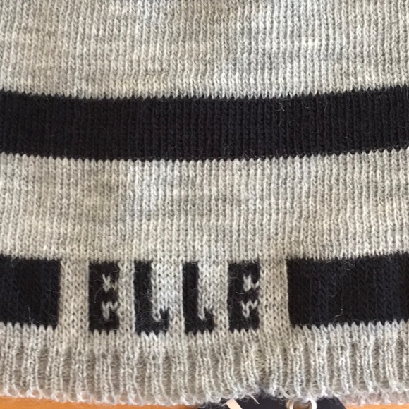 Child’s Knit Beanie Striped Fine Wool - Picture 2 of 6